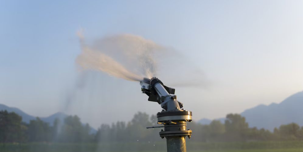 closeup-selective-focus-shot-automatic-watering-system_181624-20614